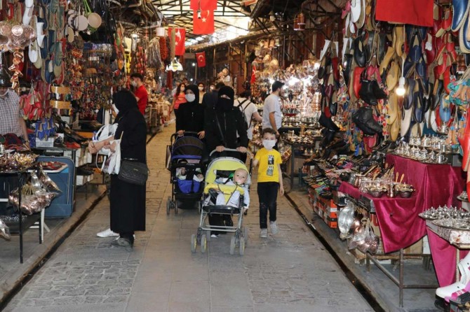 Gaziantepliler yasaksız ilk hafta sonunun tadını çıkarıyor
