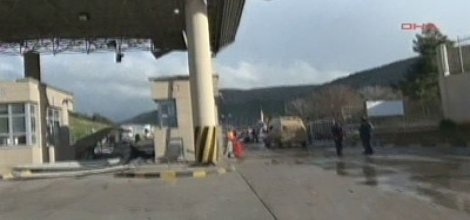 Hatay Cilvegözü Sınır Kapısında patlama 10 ölü, 30 yaralı