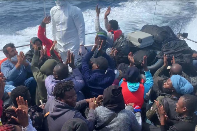 Turkish Coast Guard rescues 47 irregular migrants off western Turkey