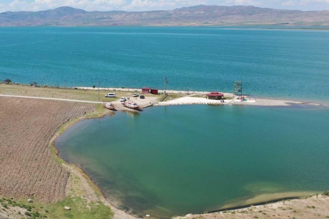 Van’da bulunan Erçek Gölü “Kesin Korunacak Hassas Alan” olarak tescillendi