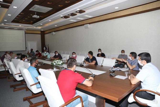 Diyarbakır'da canlı hayvan pazarı bilgilendirme ve değerlendirme toplantısı yapıldı