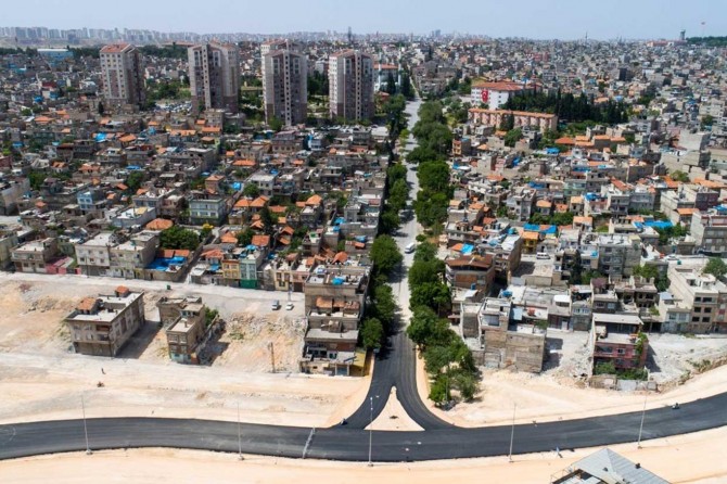 Gaziantep'te kent trafiğini rahatlatacak cadde trafiğe açıldı