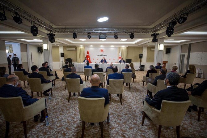 Bakan Gül: "Savunmanın güçlenmesi adalete güveni artıran temel unsurlardan biridir"