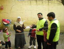 Avrupa Yetim-Der yardımlarını sürdürüyor