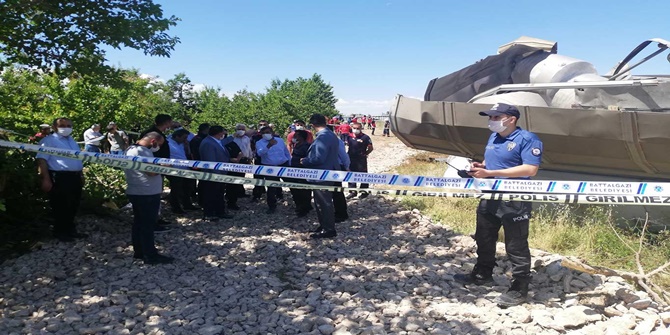 Malatya'daki tren kazasında kayıp makinistin arama çalışmaları devam ediyor