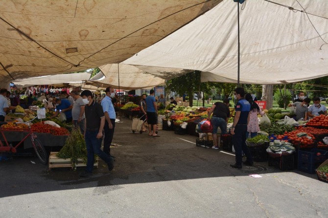 ​Batman'da, semt pazarlarında maske takmayanlar uyarılıyor