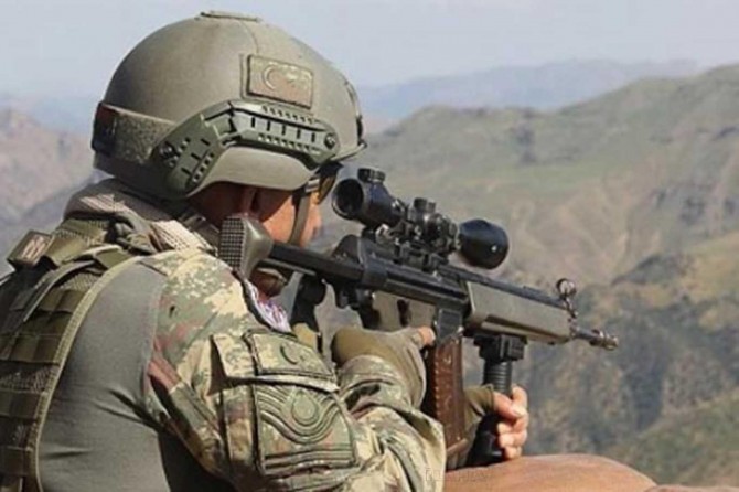 Hakkari ve Van'da 2 PKK'li öldürüldü