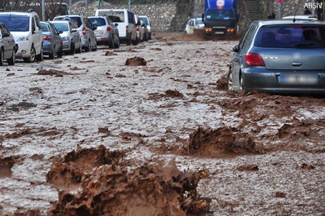 Meteorolojiden kuvvetli yağış, sel ve su baskını uyarısı