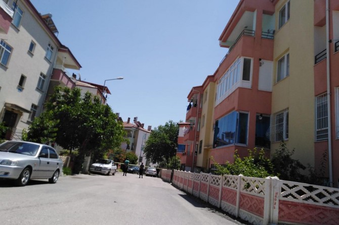 Elazığ'da bir vatandaş kızını öldürüp kendini yaraladı