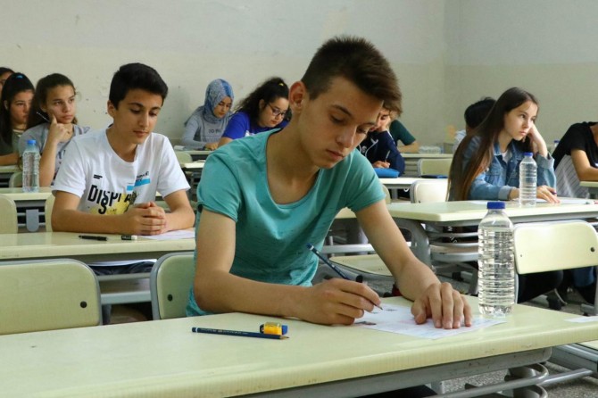 1.8 million students to take High School Entrance Exam in Turkey