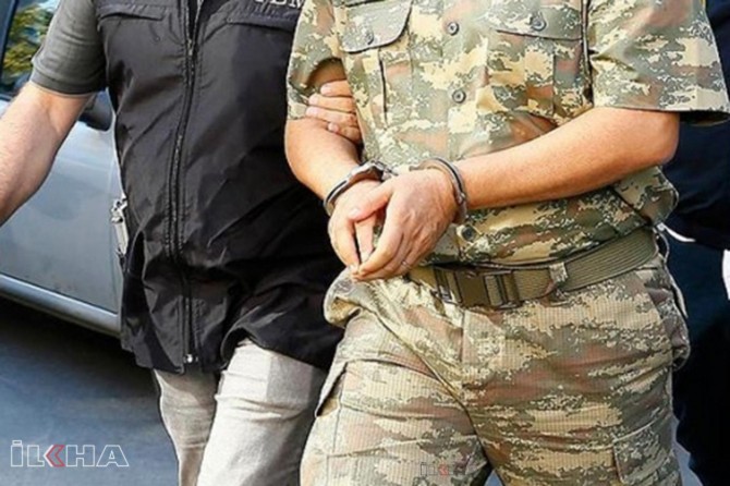 İzmir merkezli 56 ilde FETÖ operasyonunda 81 kişi tutuklandı