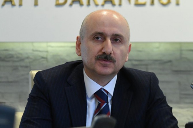 Bakan Karaismailoğlu: "Afetler için Ulusal Mobil Uyarı Sistemi devreye girecek"