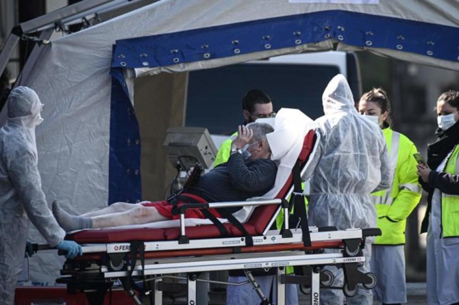 Hollanda'da Covid-19 vaka sayısı 49 bin 658'e ulaştı