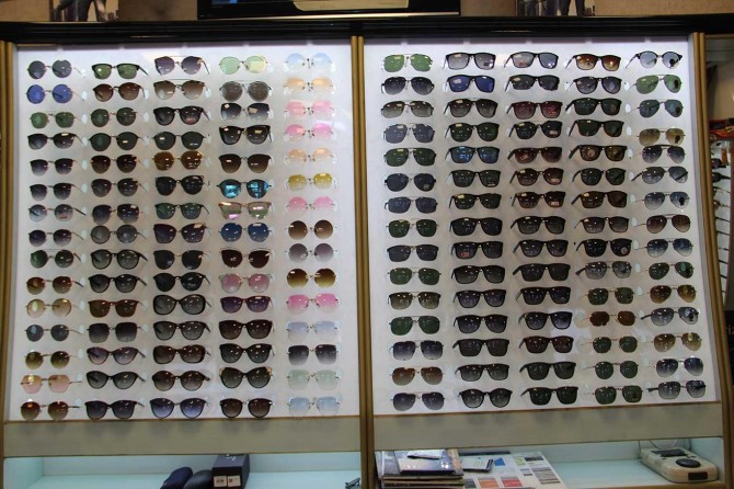 Uzmanlar: Göz sağlığı için mutlaka kaliteli güneş gözlüğü tercih edilmeli