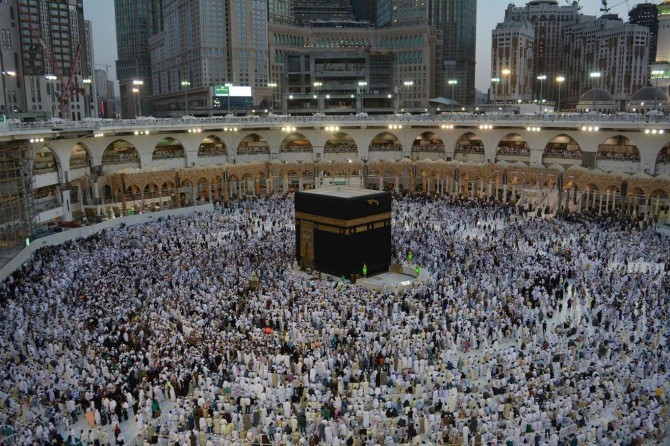 Suudi'den yerel halkın hac ibadetine 65 yaş sınırlaması