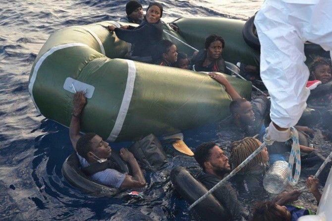 Sahil Güvenlik Komutanlığı: İzmir ve Çanakkale açıklarında 89 düzensiz göçmen kurtarıldı