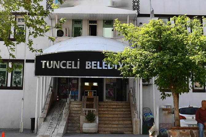 Tunceli'de 4 ilçe belediye başkanı karantinaya alındı