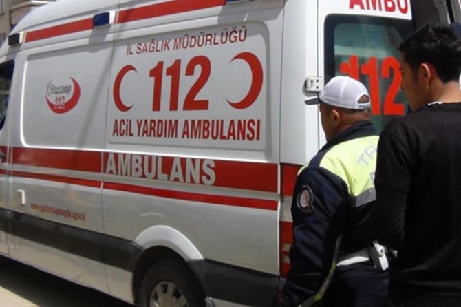 Li Uşakê otobusa rêwîyan û kamyon li hev qelibîn: 2 mirî 18 birîndar