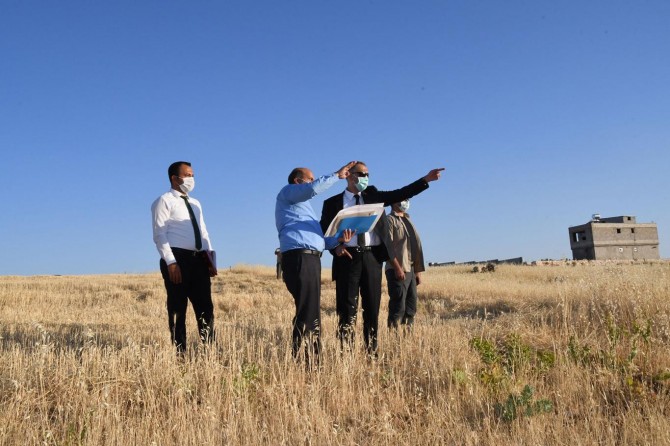 Adıyaman Valisi kurulacak olan Mermer İhtisas OSB'nin yerini inceledi