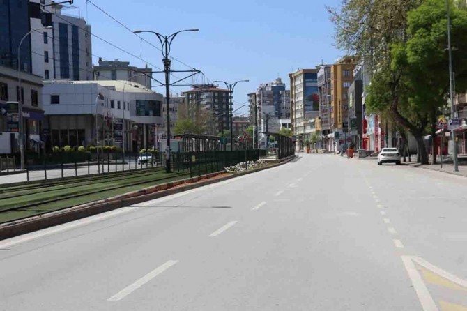 YKS nedeniyle 81 ilde sokağa çıkma yasağı