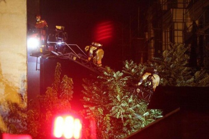 Tahran'da bir klinikte meydana gelen yangında 13 kişi hayatını kaybetti