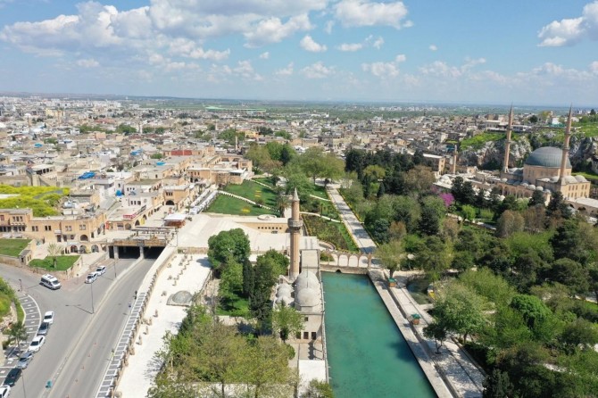 Şanlıurfa'da Covid-19 nedeniyle 60 yerleşim yeri karantinaya alındı
