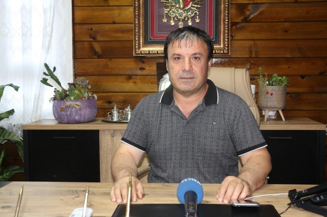 Şanlıurfa'da mahalle muhtarı, günlük kiralık dairelerin mühürlenmesi için girişimde bulundu