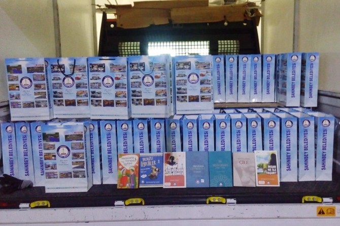 Gaziantep’te Covid-19 hastalarına kitap desteği verildi