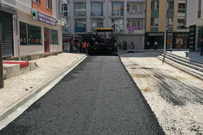 Van’da yol anarım çalışmaları sürüyor