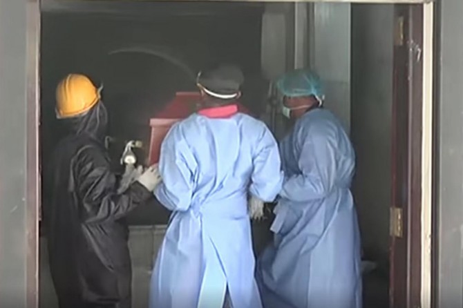 Sri Lanka'da Coronavirus'ten hayatını kaybeden Müslümanlar zorla yakılıyor