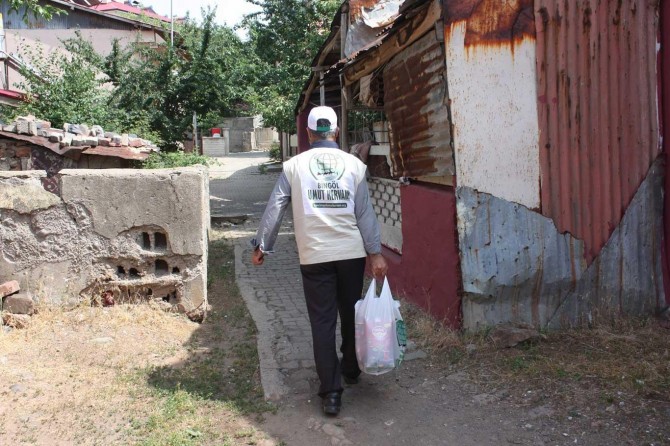 Karwana Hêvîyê ya Bîngolê di 6 mehan de ji 474 malbatê feqîr re alîkarî kir