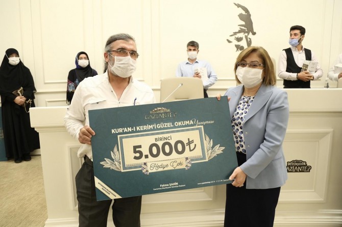 Gaziantep’te Kur’an-ı Kerim ve ilahi okuma yarışması ödül töreni düzenlendi