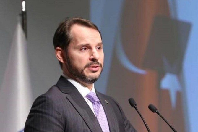 Bakan Albayrak: “Dünyadaki örneklere kıyasla çok güzel bir sınav vermeye devam ediyoruz”