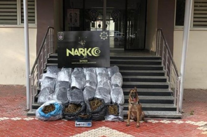 Batman'da evde 140 kilogram esrar ele geçirildi