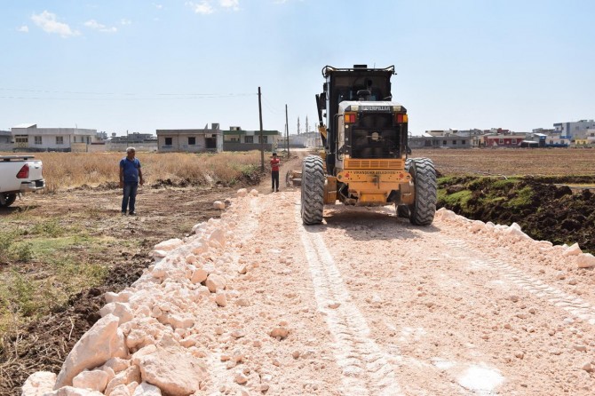 Viranşehir Belediyesinden yol çalışması