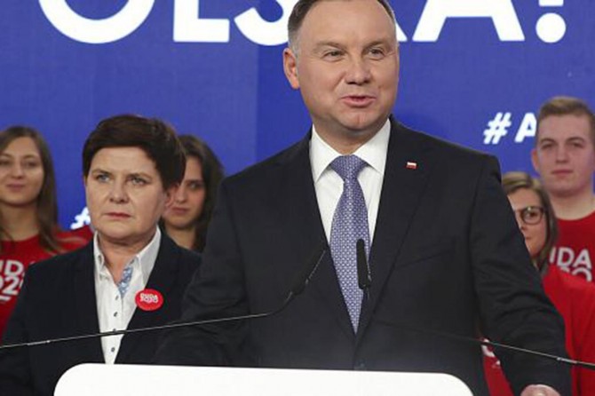 Polonya’da cumhurbaşkanlığı seçiminin galibi Cumhurbaşkanı Andrzej Duda oldu
