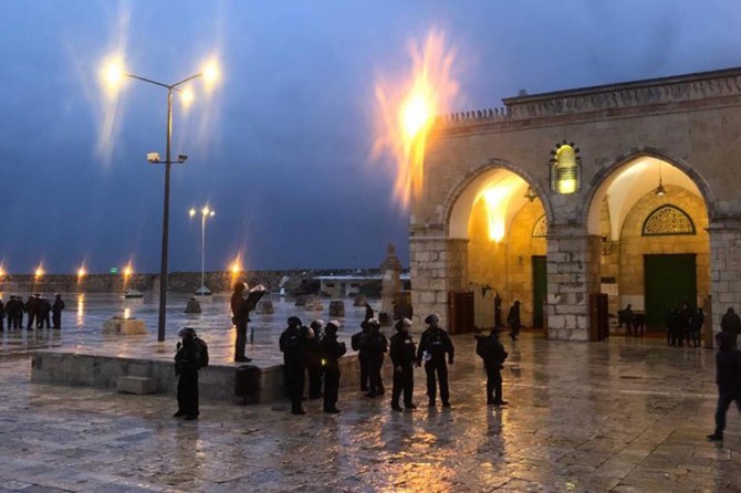 Hamas: Siyonist işgal rejiminin Mescidi Aksa’ya el uzatması savaşın fitilini ateşler