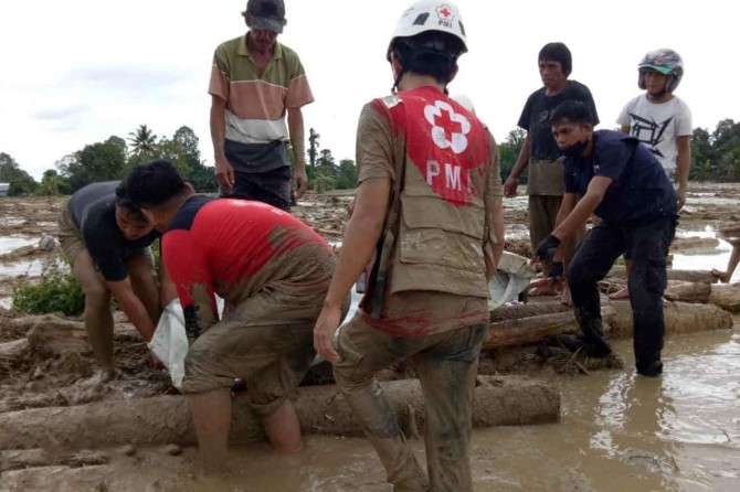 Li Endonezyayê lehî: 16 mirî