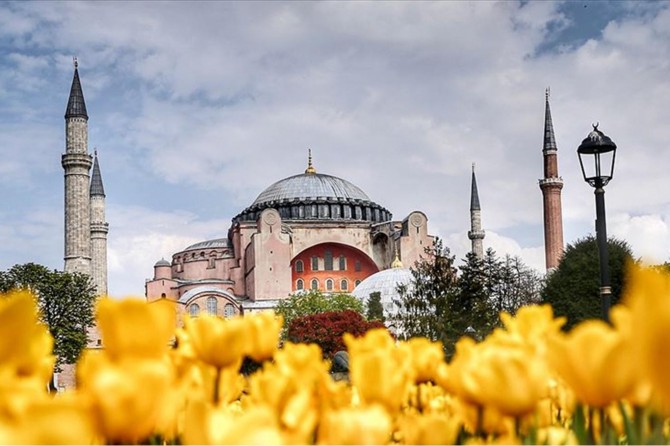 Diyanet İşleri ile Kültür Bakanlığı arasında Ayasofya Camii için protokol imzalanacak