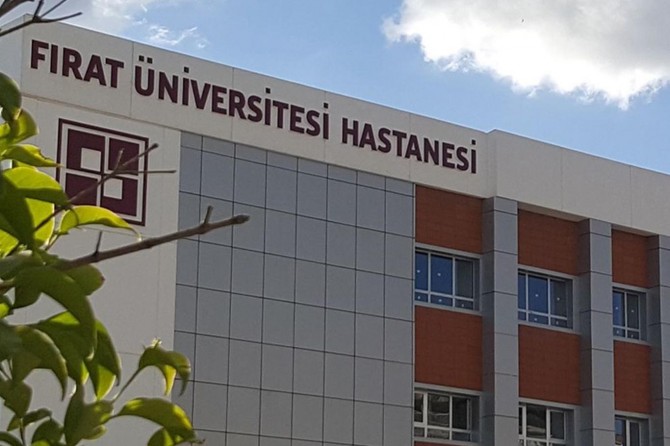 Fırat Üniversitesi Hastanesi müdür yardımcısının Covid-19 testi pozitif çıktı