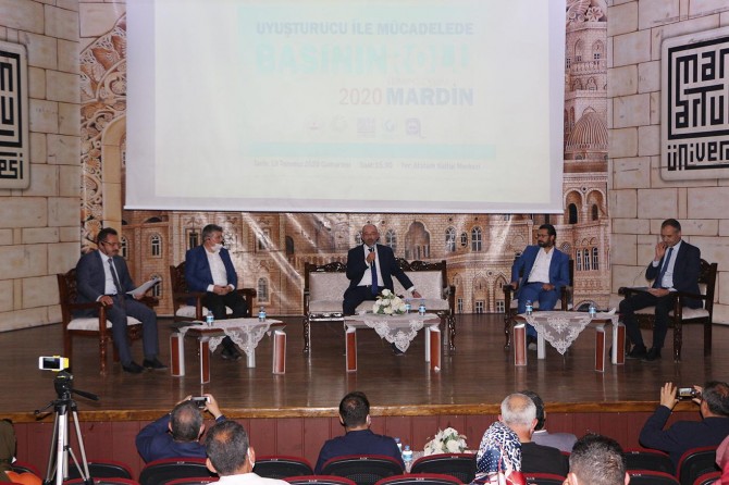 Mardin’de Uyuşturucu ile Mücadelede Basının Rolü sempozyumu düzenlendi