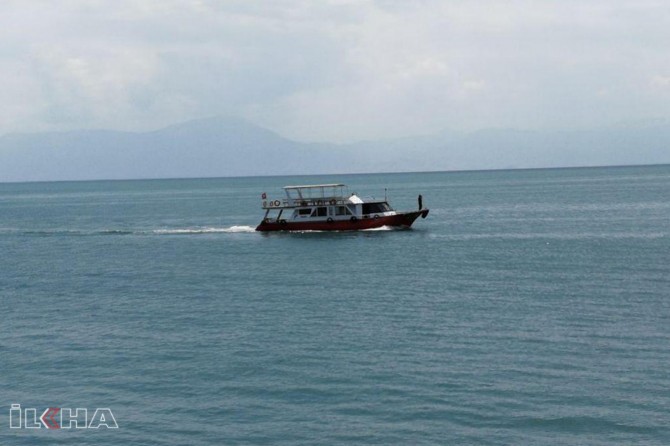 Vangölü’nden çıkarılan ceset sayısı 54’e yükseldi