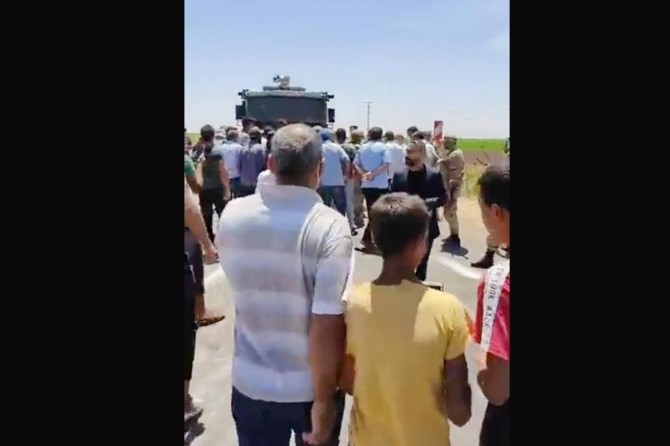 Çiftçilerin “DEDAŞ” eylemi sürüyor