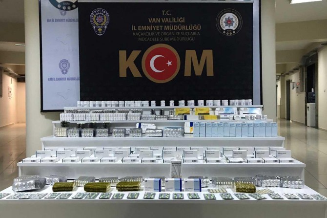 Van'da çok sayıda tıbbi ilaç ele geçirildi