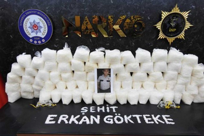 İstanbul'daki uyuşturucu operasyonunda yabancı uyruklu 2 kişi yakalandı