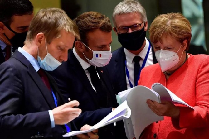 EU leaders agree on coronavirus recovery package