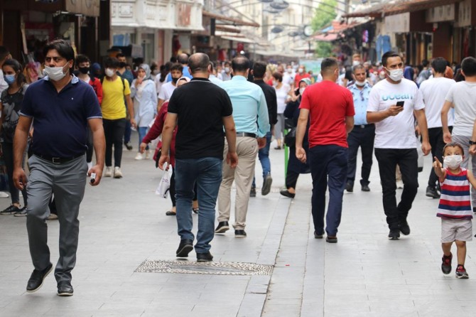 Bakan Koca'nın her gün uyardığı Gaziantep’te vaka oranları düşmüyor