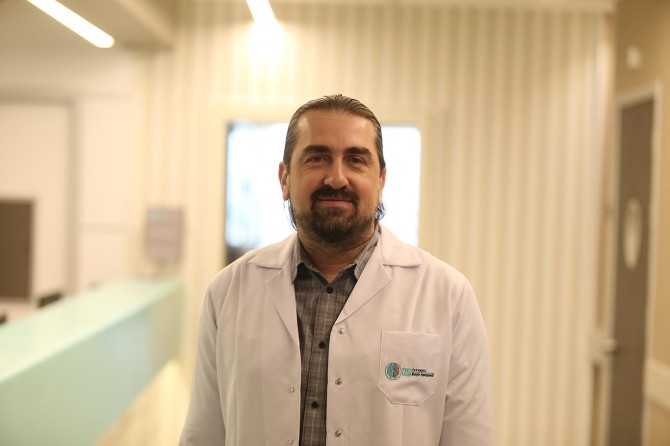 Dr. Şalçini: "Yüz ifadesi azalması ve gevelemek Parkinson habercisi"