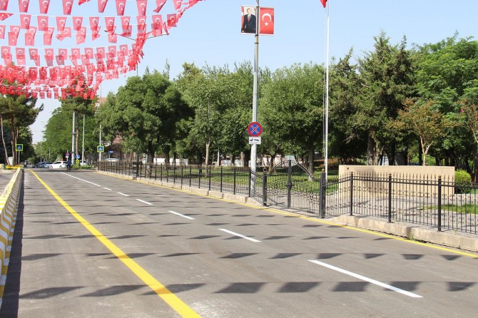Diyarbakır'da 4 yıldır kapalı olan İnaloğlu Caddesi trafiğe açıldı