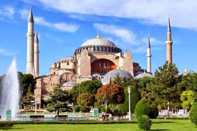 Ayasofya Camii'nin açılışında 21 bin polis görev yapacak